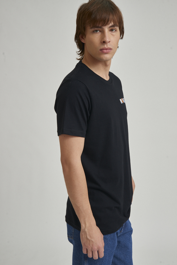 Remera Downtown Fit